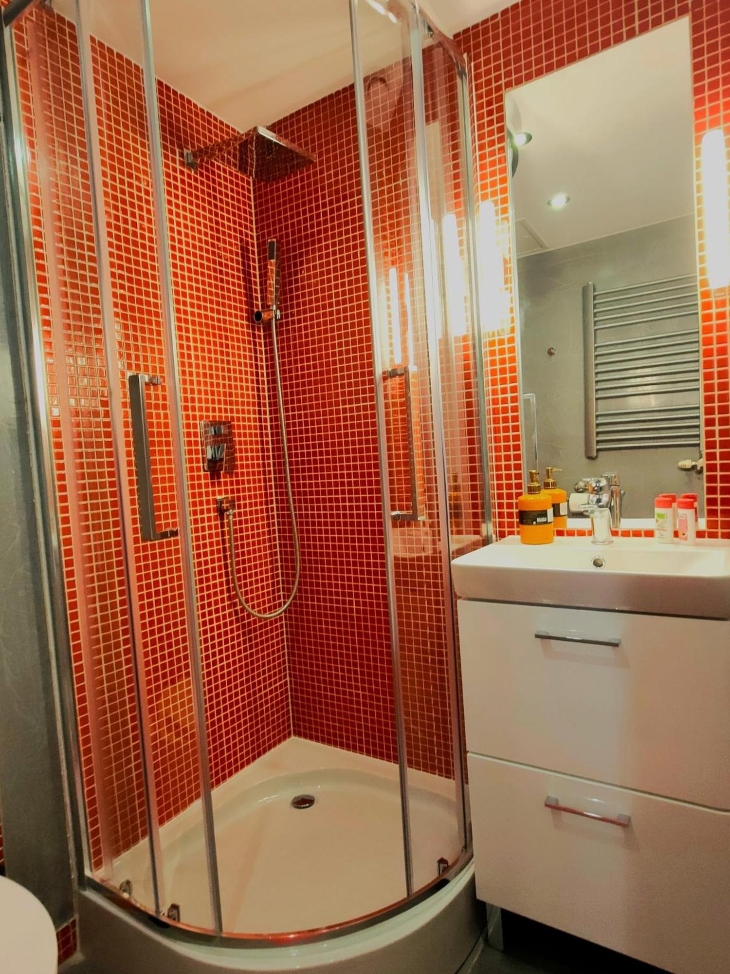 Mirror Pink Studio Apartment Cracóvia Exterior foto